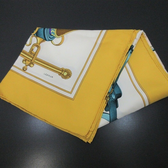 HERMES Scarf 100% Silk \
